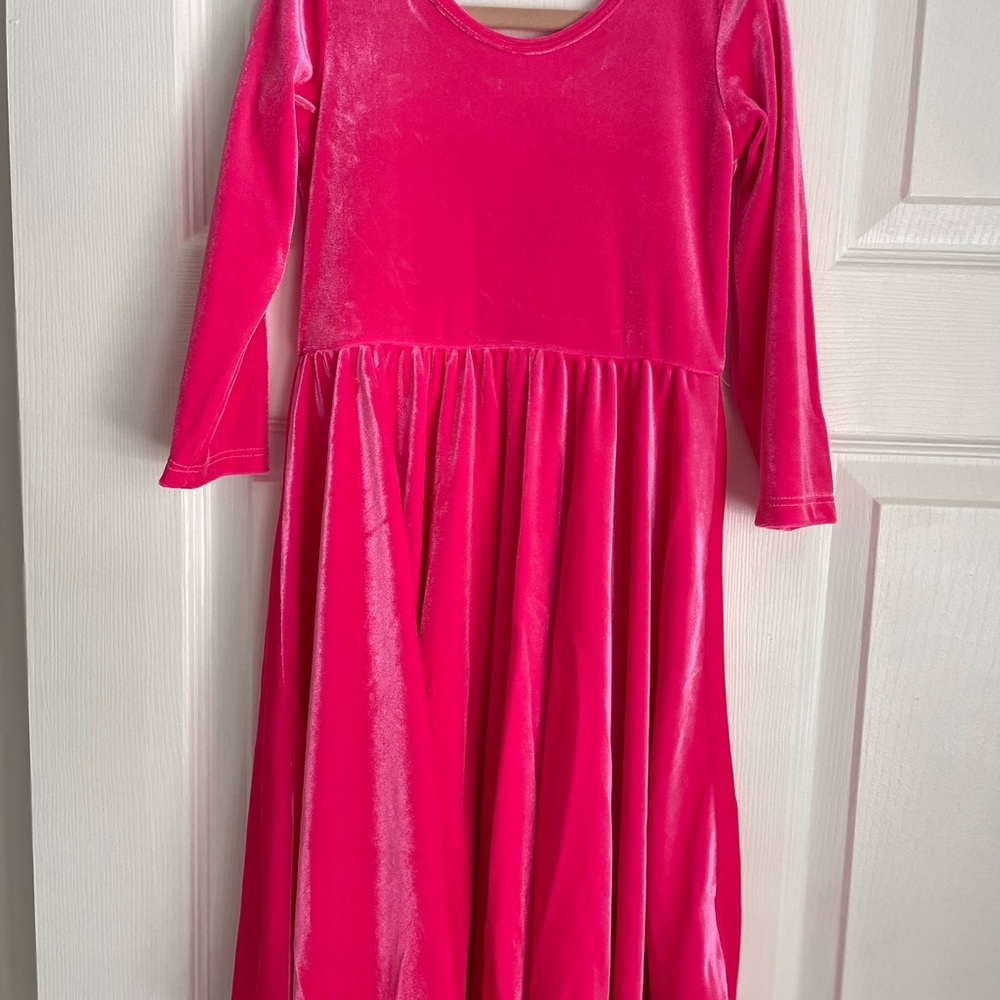 Girls, Size 7 Worthy Threads Stretch Velvet Twirly dress. Hot Pink